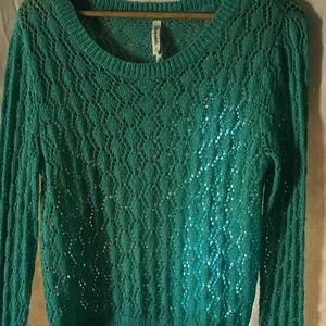 Women’s Knit Long Sleeve Top